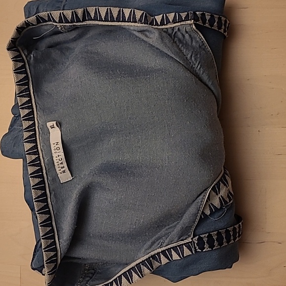 LIKE NEW Y2K Kenneth Cole Reaction Denim Look with Western Trim Mini Dress/Tunic - Picture 13 of 13